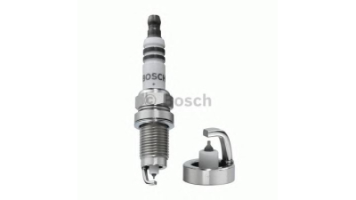 Bujie scanteie BOSCH 0242236566 Vw Polo (6N2) Phaeton (3D) Polo (9N) Polo Classic (6Kv2) Passat Variant (3B6) Touareg (7La, 7L6, 7L7) Transporter 4 Bus (70Xb, 70Xc, 7Db, 7Dw) Passat (3B3) Inca (6K9) N