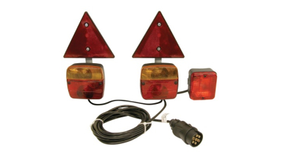 Kit magnetic remorca auto Carpoint cu lampi , cablu de 4,5m, fisa remorca , triunghi reflectorizante si lampa ceata 