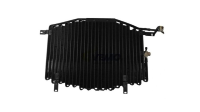 Condensator climatizare Audi 100 (C4), 12.1990-06.1994, motor 2.4 D, 60 kw; 2.5 TDI, 85 kw diesel, full aluminiu brazat, 615x440x32 mm, fara filtru uscator
