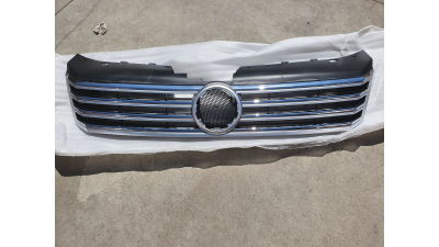 Grila radiator VW Passat (B7 (36)), 11.2010-2015, crom/silver, 95D105-1 - DEFECT VOPSIRE -VEZI POZE