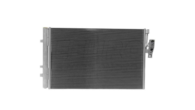 Condensator climatizare BMW X3 sDrive18d/xDrive20d; X3 (F25); 09.2010-2017, motor 2.0 d, 105kw/135 kw/140kw diesel, cutie automata/manuala, full aluminiu brazat, 620 (570)x380 (365)x16 mm, cu uscator si filtru integrat