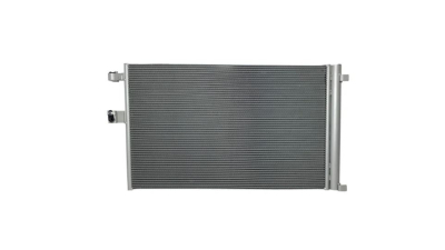 Condensator climatizare Bmw X3 G01 2017-, X4 G02 2018-, X5 (G05) 2018-, X6 (G06) 2019-, X7 (G07) 2019-, 665(625)x400x12mm, material Rezervor aluminiu, fagure aluminiu brazat, BestAutoVest 20X4K8C1