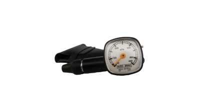 Manometru presiune aer Automax, 450 kPa, carcasa plastic, suport piele,