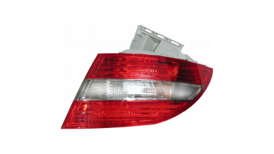 Stop spate lampa Mercedes Clasa CLC (CL203), 05.2008-03.2010, partea Dreapta, cu suport becuri, partea exteRioara, Magneti Marelli