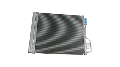 Condensator climatizare SMART ForTwo Coupe/ForTwo CabRio (W451), 01.2007-2014, motor 0.8 CDI, 33 kw diesel, cutie automata, , full aluminiu brazat, 450(415)x385x12 mm, cu uscator si filtru integrat