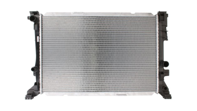 Radiator racire Mercedes Clasa A (W176), 06.2012-2018, A250 BlueEFFICIENCY, motor 2.0 T, 155/160 kw, benzina, cutie automata, cu/fara AC, 640x418x34 mm, Koyo, aluminiu brazat/plastic 