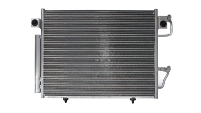 Condensator climatizare Mitsubishi Pajero, 04.2000-01.2007, motor 3.5 V6, 149 kw benzina, cutie manuala/automata, full aluminiu brazat, 680(600)x490(475)x19 mm, cu uscator filtrat