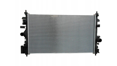 Radiator racire Opel Insignia (G09), 2008-2017 (Motor 1, 6 85kw; 1, 6 Turbo 132kw; 1, 8 103kw - Cu Ac ), Saab 9-5, 2010-2012 Motor 1, 6 T 132kw (Cu/Fara Ac) Benzina, cutie Manuala cu conectori rapizi iesire, dimensiune 680x398x34mm, Cu lipire fagure