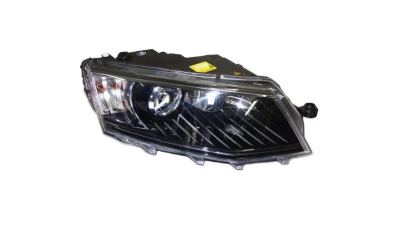 Far Skoda Octavia 3 (5e), 01.2013-05.2017, fata, Dreapta, bi-xenon; cu lumini de curbe; cu daytime running light; D3S+P21/5W; electric; fara motoras, AL (Automotive Lighting)