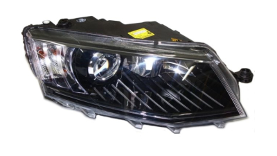 Far Skoda Octavia 3 (5e), 01.2013-, Electric, tip bec D3S+LED, omologare ECE, fara motoras, bi-xenon, cu lumini pentru curbe, cu lumini LED zi, 5E1941018B, Dreapta