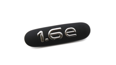 Monograma 1.6e pentru Renault Megane 1, Megane Scenic 1995-2002 Originala, emblema laterala dreapta, sigla 7700846745