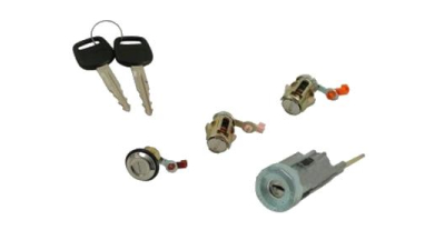 Set yale inchidere Toyota Corolla (E9) 1988-1992, cu chei, cu 2 butuci blocare usa, cu butuc portbagaj, cu contact cheie, 69005-12740, pentru model EE90, CE90