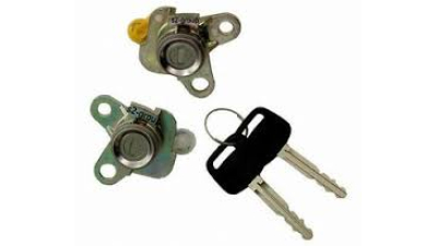 Set yale inchidere Toyota Corolla (E11), 1997-2001, cu chei, cu 2 butuci blocare usa, usa fata partea stanga/dreapta, 69051/2-12490,