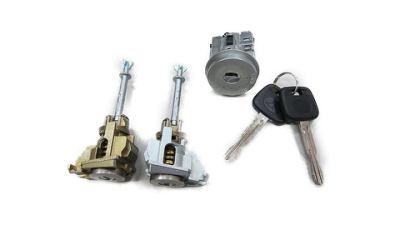 Set yale Toyota Hilux (N70) 01.2005-06.2016, cu 2 butuci pentru usa, si butuc contact pornire, 69005-0K010, 69005-0K011,