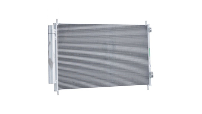 Condensator climatizare Toyota Yaris Hybrid; Yaris (_P13_) (XP130), 03.2012-, motor 1.5, 54/74 kw benzina/electric, cutie CVT, full aluminiu brazat, 645(608)x372(350)x16 mm, cu uscator si filtru integrat