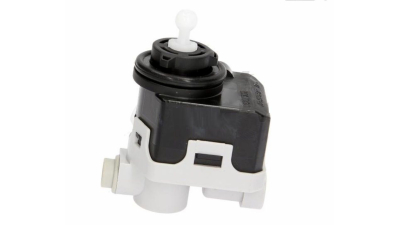 Motoras reglare far Audi A2 (8z) 01.2000-12.2003, Audi A4 (B5) 01.1999-09.2003, Audi A4 (B6) 11.2000-11.2004 doar far halogen, Audi Q7 (4l) 10.05-09.2003 doar far halogen, Stanga, Dreapta, Hella