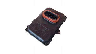 Unitate de control faruri Volkswagen Jetta (1b), 2015-; Tiguan (5n2), 2015-05.2016, Golf 7 (5k), 10.2012-; Skoda Octavia 3 (5e), 2015-05.2017, Stanga = Dreapta, pentru sistem iluminare viraje activ; pentru sistem static iluminare curbe; 12V, HELLA