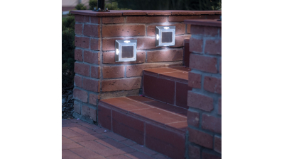 Lampa solara LED cu plug-in / perete - patrata, metal - alb rece - 10 x 10 x 2,5 (+11) cm