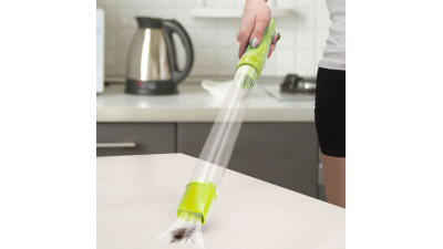 Aspirator de insecte cu acumulator
