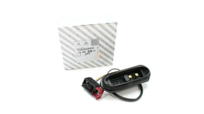 Contact Pe Usa Culisanta Dreapta -O.E. Peugeot 1610220880