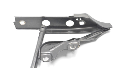 Balama Dreapta Capota Motor Vw 4G8823302E