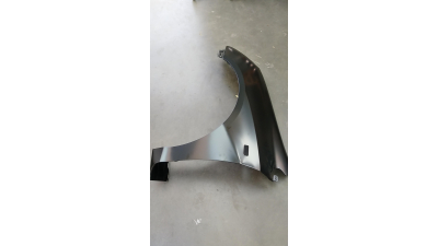 Aripa fata Honda Civic (Ep/Eu/Ev) 3/5-D Hatchback (Eu), 02.2001-12.2003, partea Stanga, cu gaura pentru semnalizare, 60261S6AA90ZZ, DETERIORATA