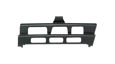 Capac bara carlig remorcare Mercedes Clasa E W124 (Sedan/Coupe/Cabrio/Combi) 12.1984-06.1996 Fata  , cu gauri 