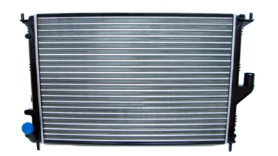 Radiator racire Dacia Logan 04.2008-2012 (1.5dci 48/50/62kw fara AC) ; Dacia Sandero 06.2008-2012 (1.5 dci 63kw Fara AC/ 1.2 55kw Cu AC / 1.6 64kw cu AC); Dacia  Duster 04.2010- 1.6 77kw/1.5dci 81kw fara AC ; 585x408x16mm