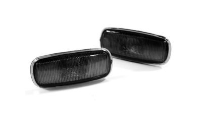 Set lampa semnalizare aripa Audi A6 (C5) 05.1997-01.2005; A2 (8Z) 01.2000-12.2005; A3 (8L) 1996-04.2003; S3/ A4 (B5) 1999-2001; A4 (B6) 11.2000-11.2004; A8 (D2) 1999-12.2002; TT (8N) 10.1998-05.2006, fumurie, fara suport bec, omologare ECE, 2 buc, 4EO9491