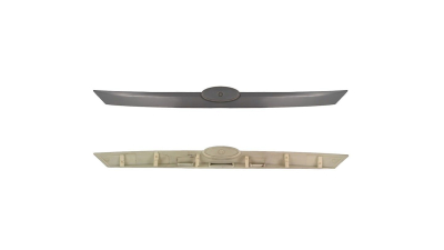 Ornament capota spate Ford Focus 2 Hatchback 01.2008-12.2010 pentru modele cu system KeyFree, cod 1535947, grunduit