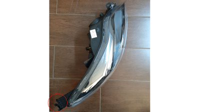 Far Ford Focus 3 12.2010-11.2014 TYC dreapta fata, tip bec H1+H7, culoare negru, cu lumini de zi COLT RUPT